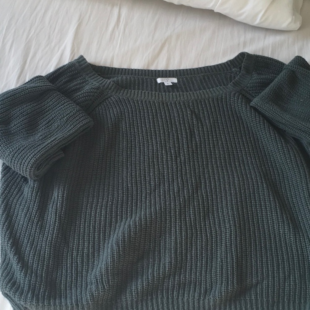 Light green sweater